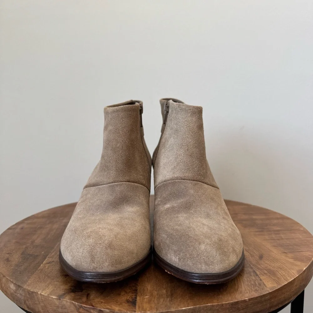 COCLICO Booties 37 US 7 - Picture 3 of 9